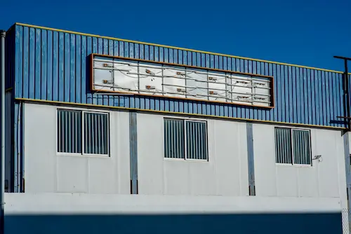 Gevelreclame en bedrijfsbelettering Nederland