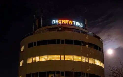 Reclameletters voor bedrijfspand Nederland