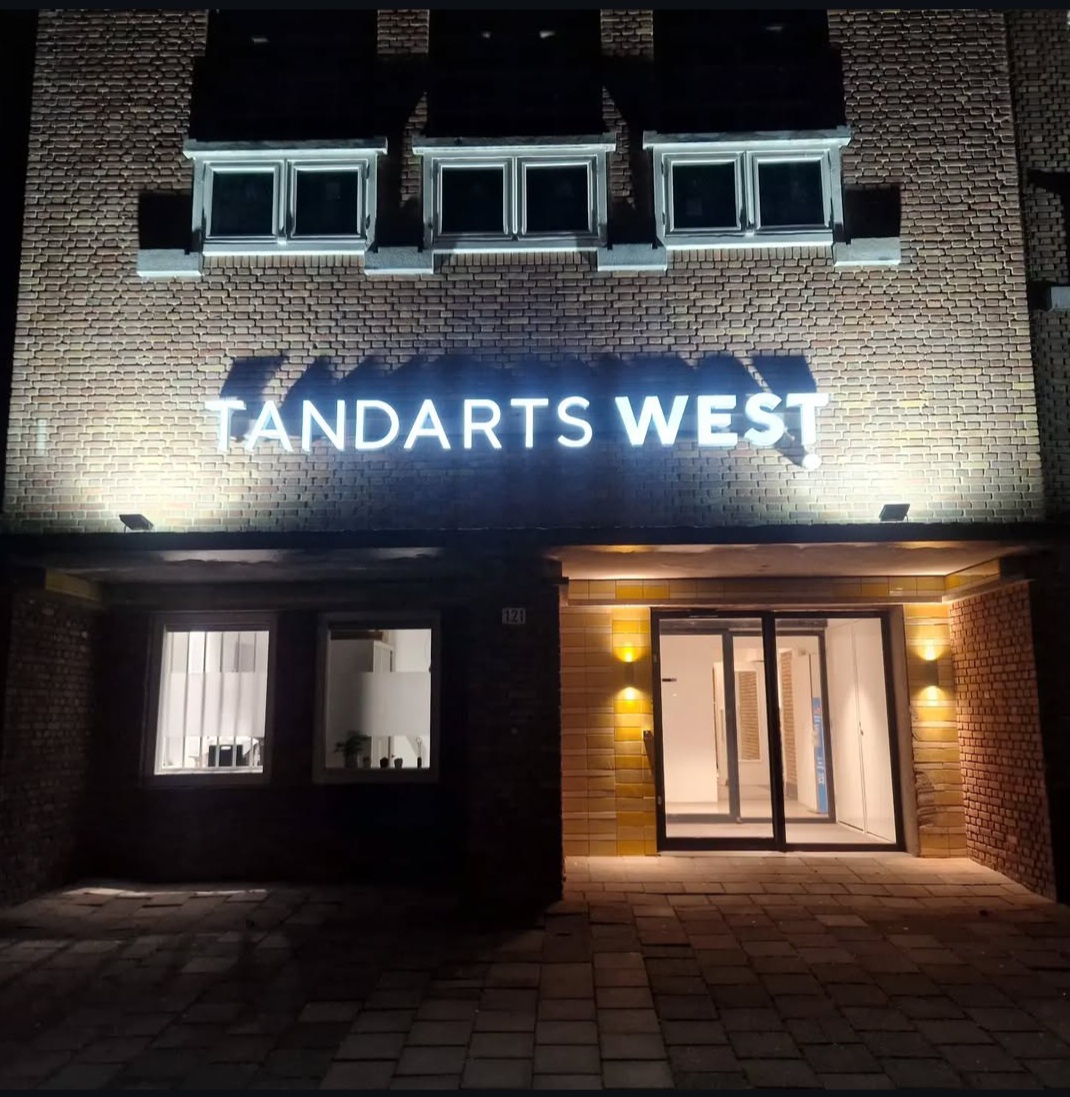 Gevelreclame tandarts praktijk Nederland